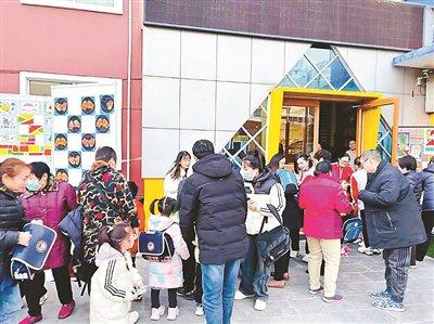 於先生的幼兒園小范所在的養老機構張夏天於先生新開的居家養老店面