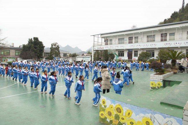 平坝高峰中学图片