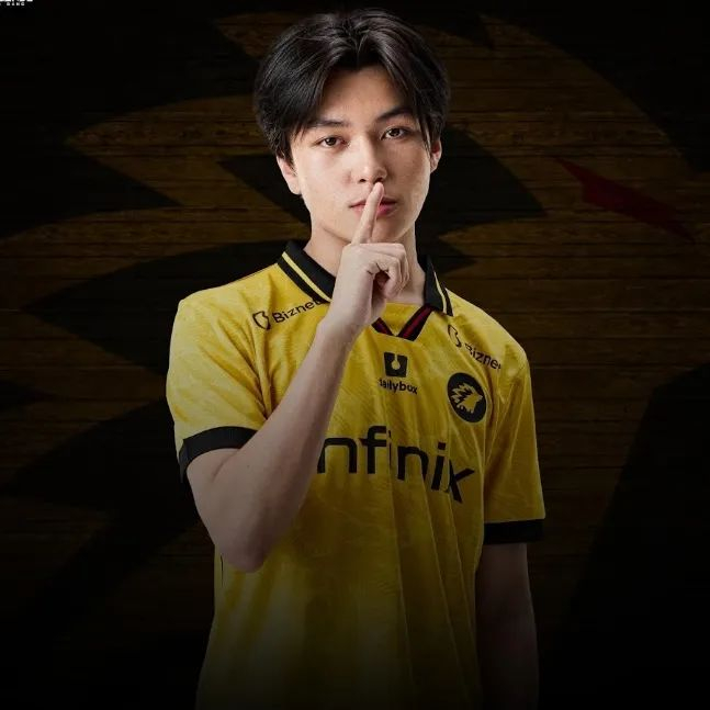 让我想起一位刚刚复出不久的故人