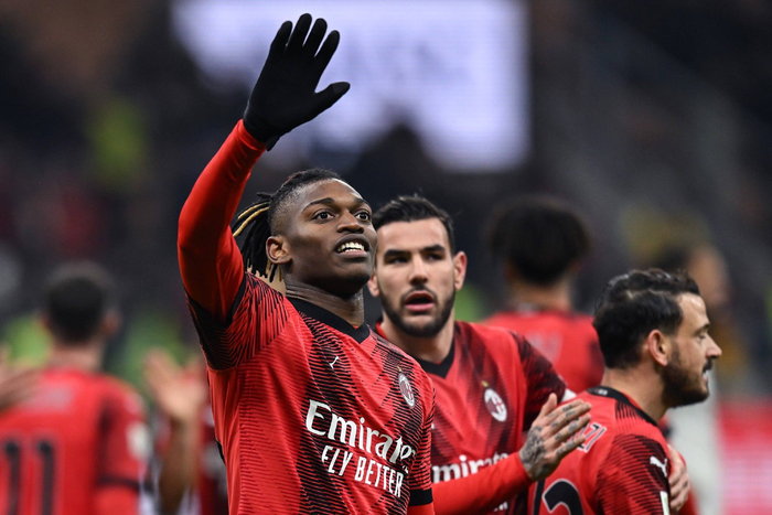 AC米兰到了换帅边缘。