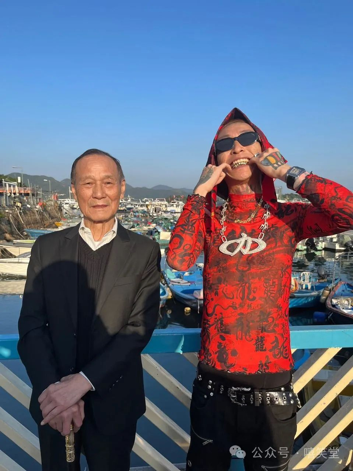 奇妙联动永力兄弟会tory和古惑仔陈惠敏合照