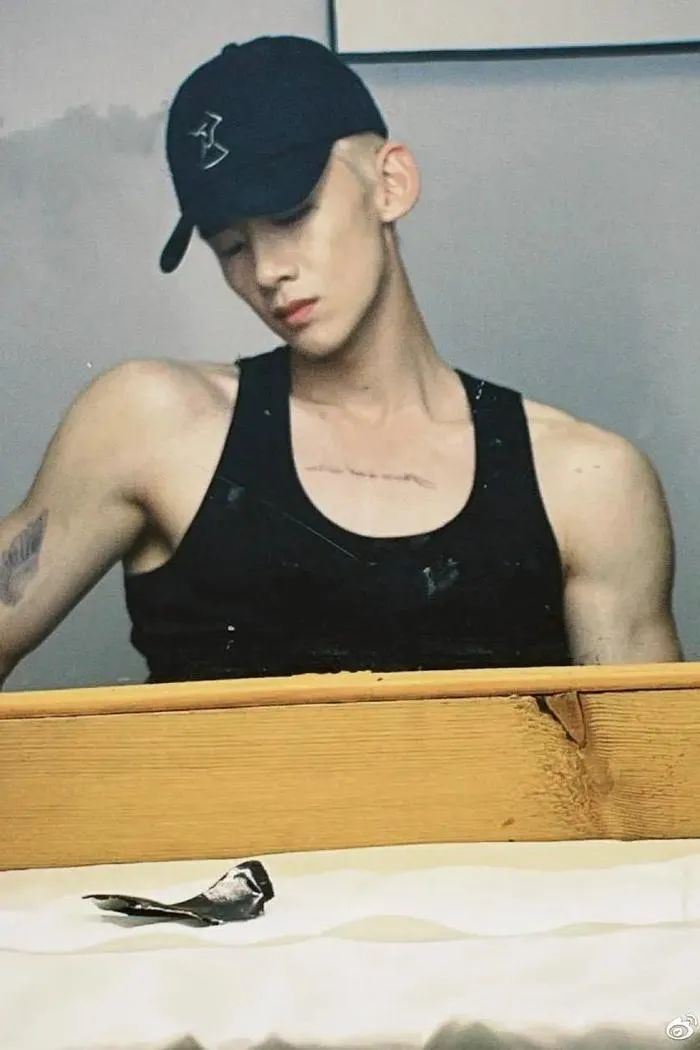 汪顺和彪子这肩宽,苏炳添都跑不进10秒!