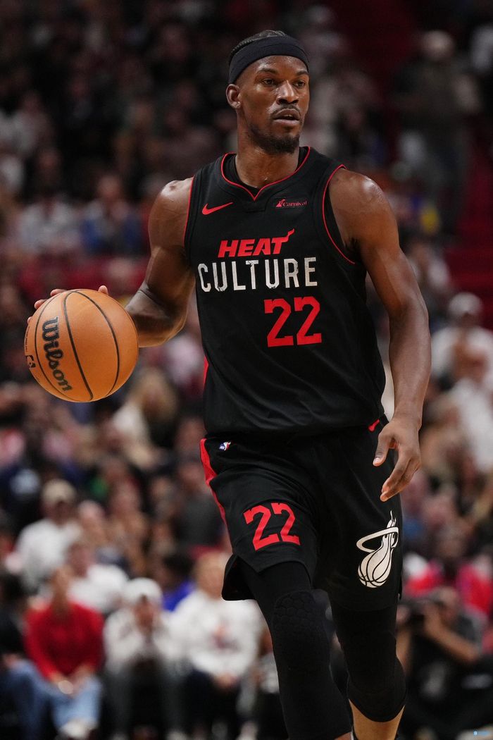 经纪人:巴特勒遭遇的并非长期伤病 他过去四年带队打了太多比赛|吉米