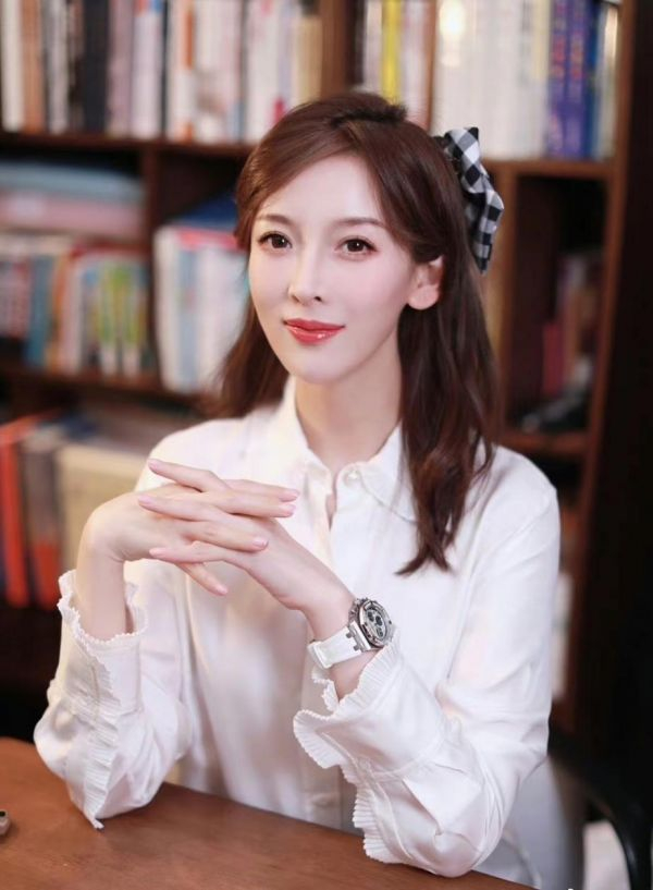 哈佛校花朱梓橦最新图片,个人档案资料最全解析|哈佛_新浪新闻
