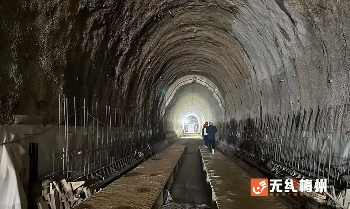 突破!瑞梅铁路全线首座隧道顺利贯通|隧道|铁路_新浪新闻