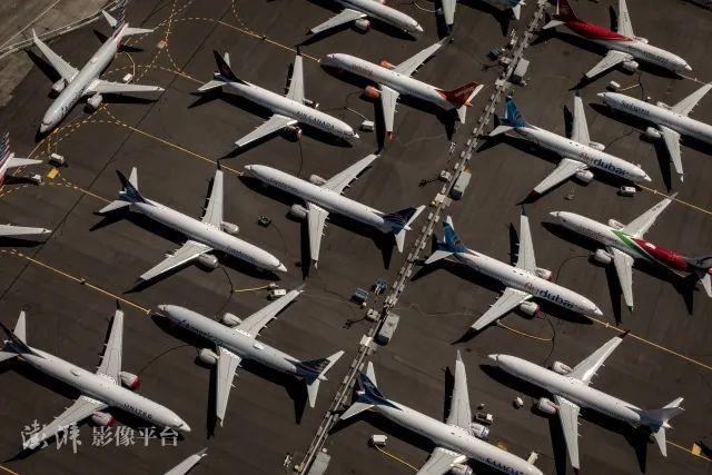 资料图：当地时间2019年7月21日，停在西雅图某机场的波音737 Max 8飞机。图自澎湃影像