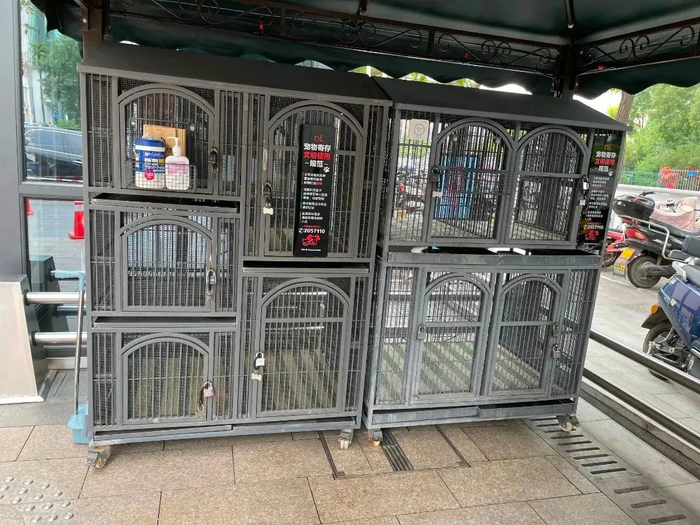 胖东来为宠物准备的寄存处/图源：网络