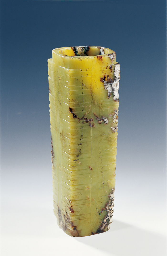 十节玉琮 良渚文化（公元前3300年-前2300年） 2001年四川成都金沙遗址祭祀区出土 成都金沙遗址博物馆藏