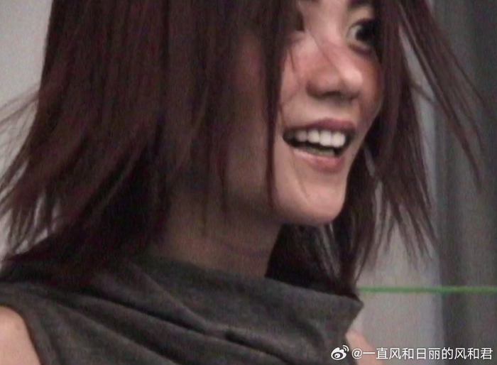 zing又上传了王菲的古董视频 1998年《唱游》|王菲|唱游_新浪新闻