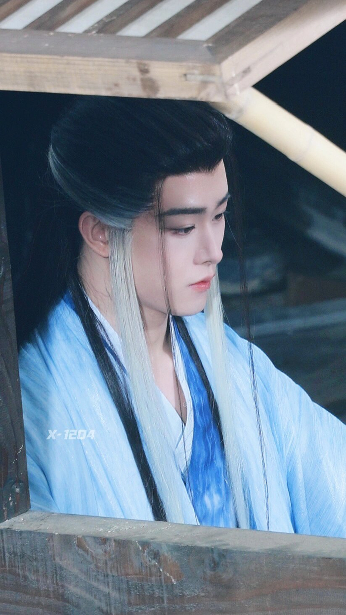 今天的卓翼宸真的好帅! 很难把视线从腰上移开啊 田嘉瑞