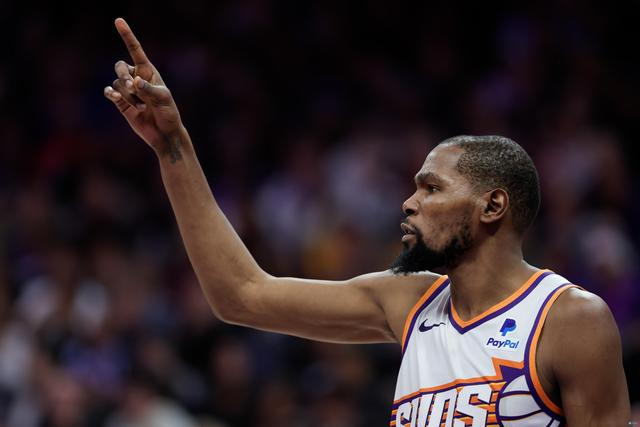 杜兰特上半场11中7&三分3中2 得到20分5板2助|凯文·杜兰特|投篮|nba