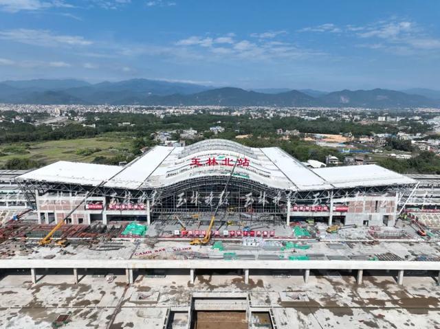 新地標,離竣工越來越近|玉林市|站臺_新浪新聞