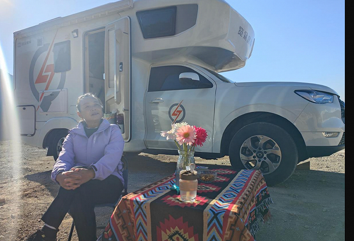 （图源：@50岁阿姨自驾游）