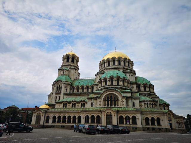 保加利亚首都索菲亚遍布千年遗迹的花园城市