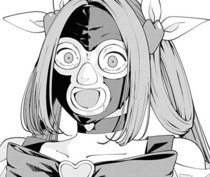 为了掩盖身份，女主从百货商店买来摔跤面具