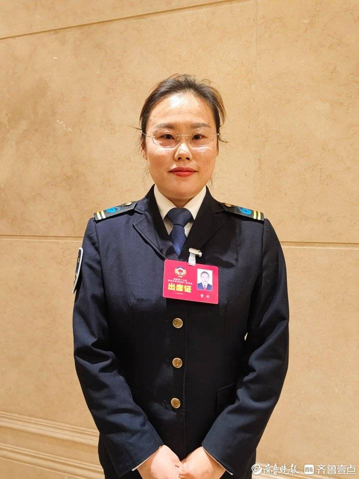 代表委员访谈|董丹: 建议优化部分路口确保行车安全|非机动车|高架桥