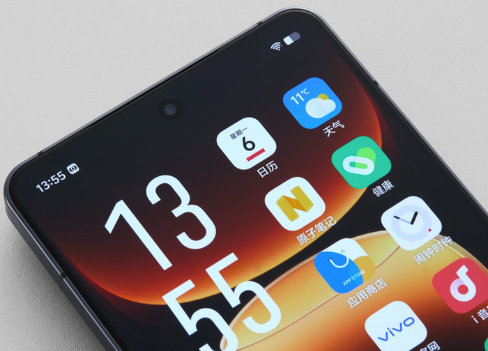 iqoo先人一步骁龙8gen312g512g新版本仅3999元小米犯难了