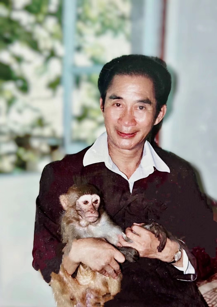 六小龄童写书回忆父辈——章氏兄弟的"猴王"之路_新浪新闻