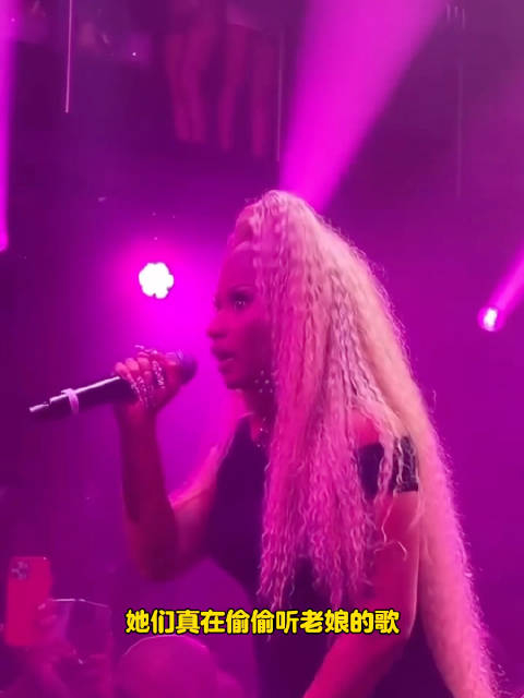 nickiminaj在呛人这块就没输过00