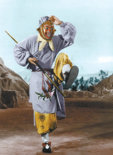 六龄童在电影《孙悟空三打白骨精》中扮演孙悟空