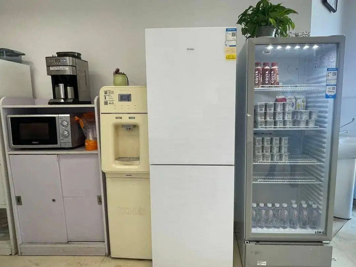 上海市第一人民医院虹口院区手术部休息室。图源/上海市医务工会