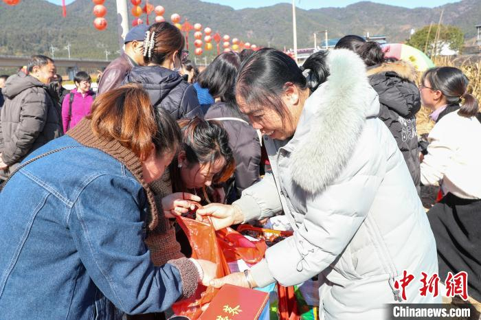 遇见福建武夷山首办溪洲村荸荠节