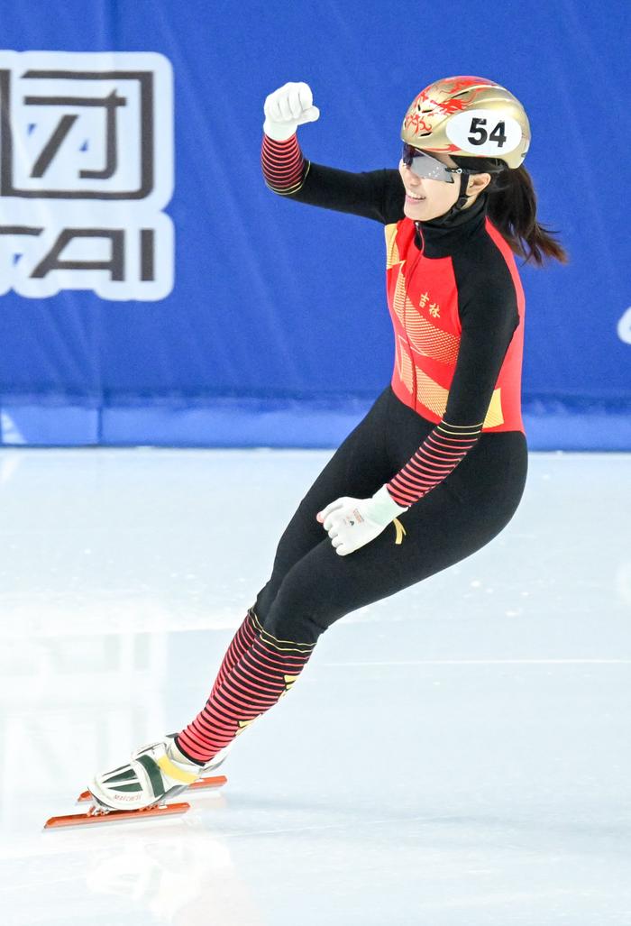 短道速滑——王晔夺青年组女子500米冠军