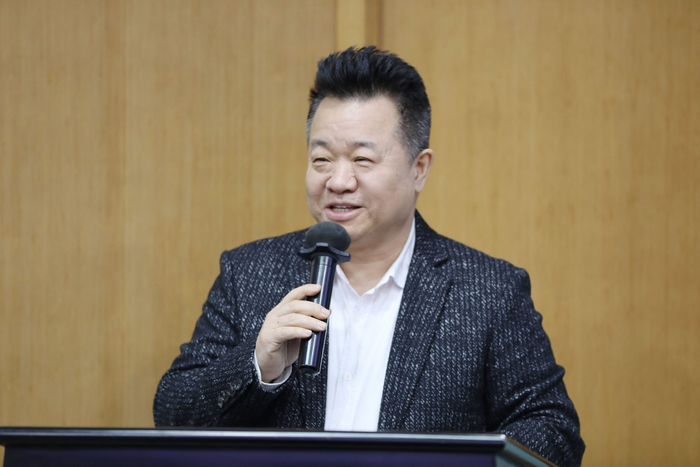 中国作协副主席邱华栋