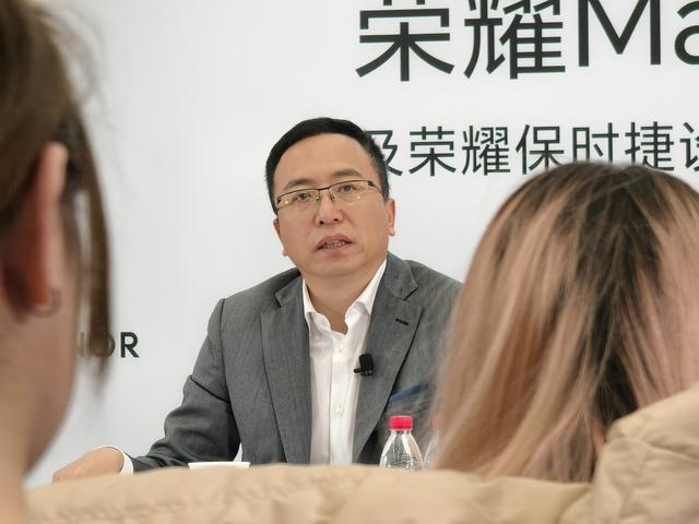 荣耀ceo赵明三年磨一剑从中国荣耀到全球舞台