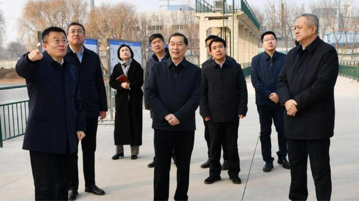 张超超调研检查东南退水明渠项目规划建设