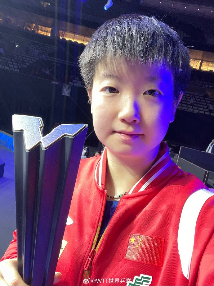 孙颖莎单打击败陈梦。