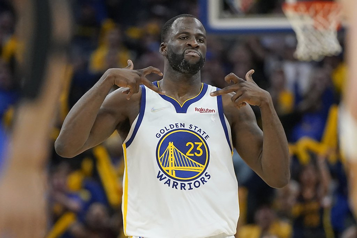 格林终于解除了无限期禁赛。