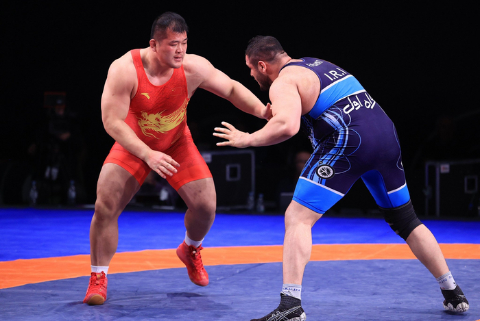 摔跤——萨格勒布公开赛:孟令哲摘银|摔跤|孟令哲|萨格勒布_新浪新闻