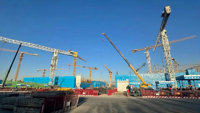 △北京东南高速公路智慧物流港项目（一期）主体结构全面封顶。资料图