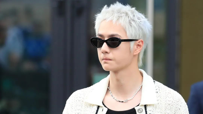 王一博没有出事但港股的问题很严峻