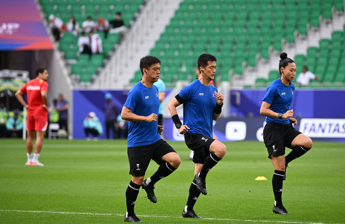 足球——小组赛a组:中国队对阵黎巴嫩队