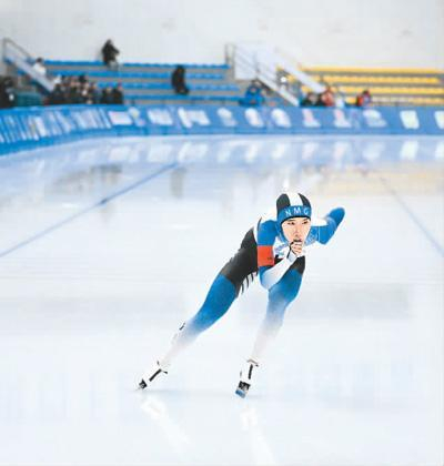 内蒙古队选手韩梅在比赛中。新华社记者 连 振摄