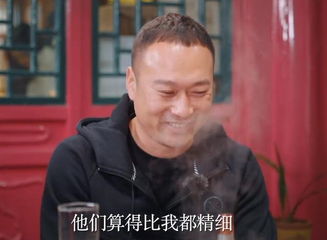 就拿羅永浩來說,首次直播播了3個多小時,觀看人次4800萬,賣貨1.1億.