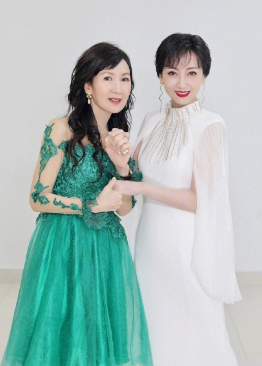 赵雅芝,叶童和陈美琪的合照 如今30年过去……|赵雅芝|陈美琪|叶童_新
