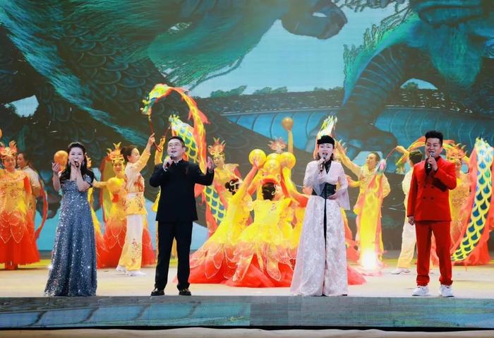 桑榆沐春春常在榆林市第五屆老年春晚精彩上演