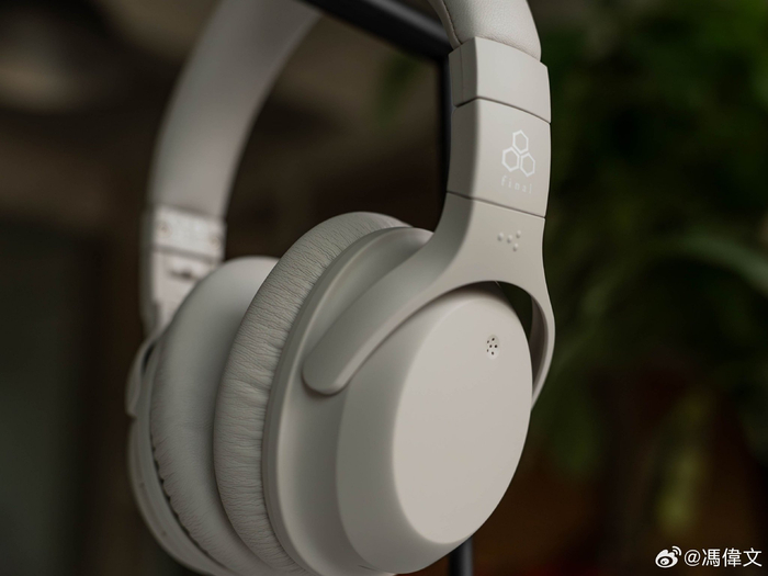 确实我现在日常用最多的是各种真无线耳机