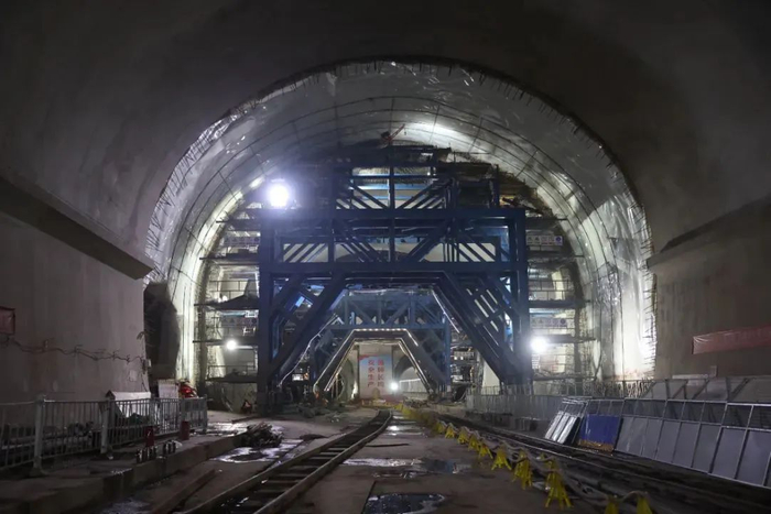 重庆轨道交通4号线西延伸段建设现场