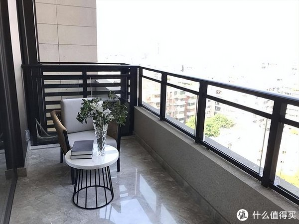 家庭成员家装墙纸是不是选？介绍常用7种墙纸类型，能帮你做更快地优先选择(图11)