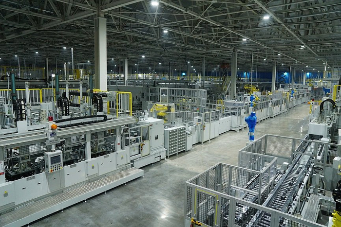 2017年7月19日，北京现代重庆工厂的生产车间。