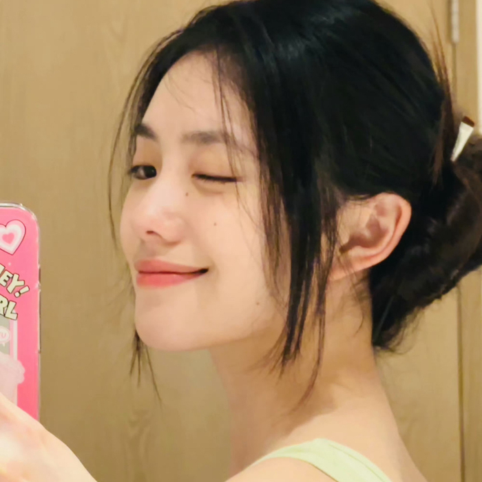 收集一些刘浩存的绝美头像 大家还有好图吗