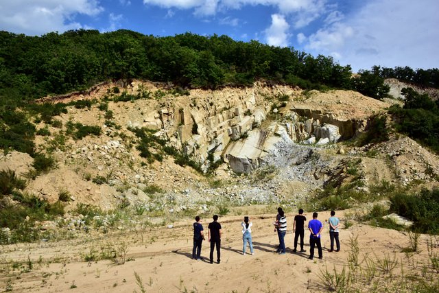 多地矿山地质环境恢复和综合治理问题较为突出。摄影/章轲
