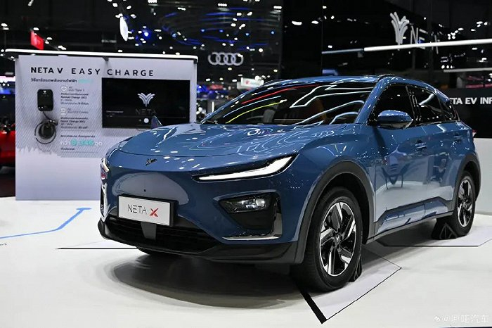 图：哪吒汽车在泰国车展，图源官微