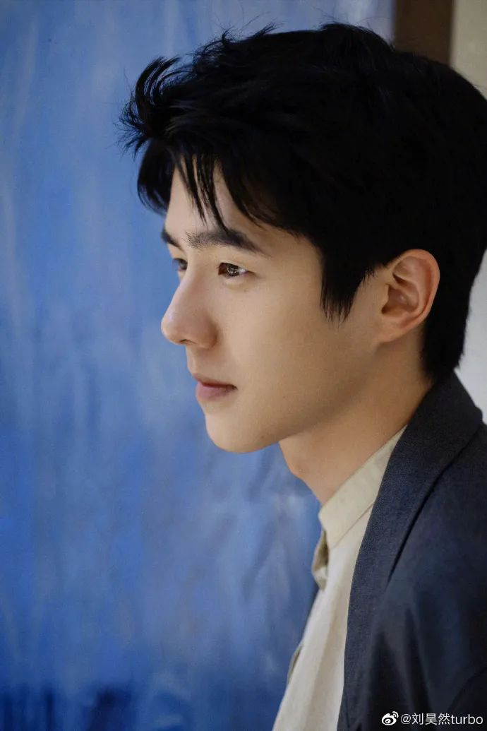 昆明一企业向刘昊然道歉__财经头条