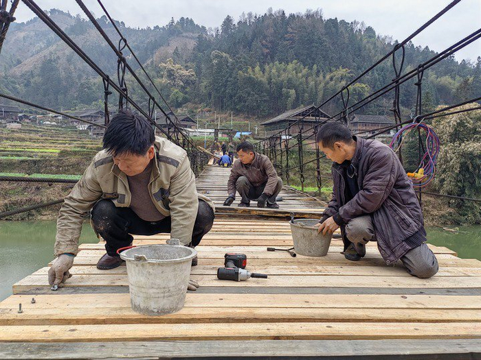 榕江寨蒿:吊桥"焕"新颜 共筑幸福路