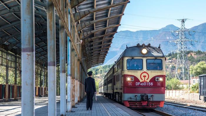 又一批列車變高鐵可我有點懷念綠皮火車